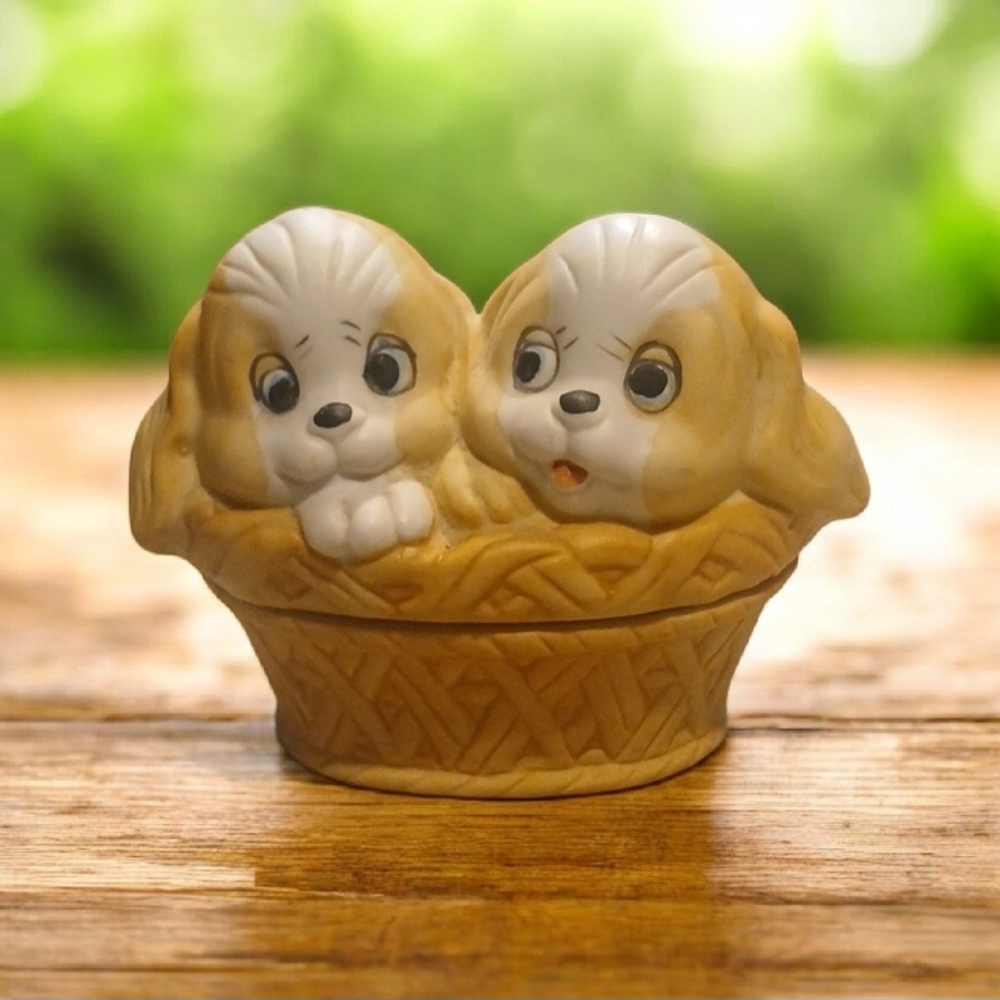 🧹Homco Brown and White Puppy Basket Figurine
